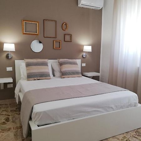 Hotel Ostuni Crispi House Extérieur photo