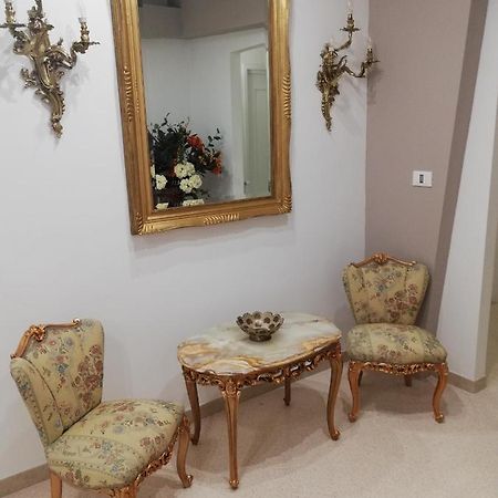 Hotel Ostuni Crispi House Extérieur photo