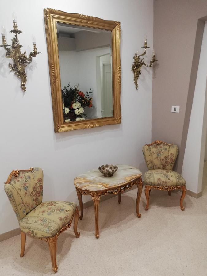 Hotel Ostuni Crispi House Extérieur photo